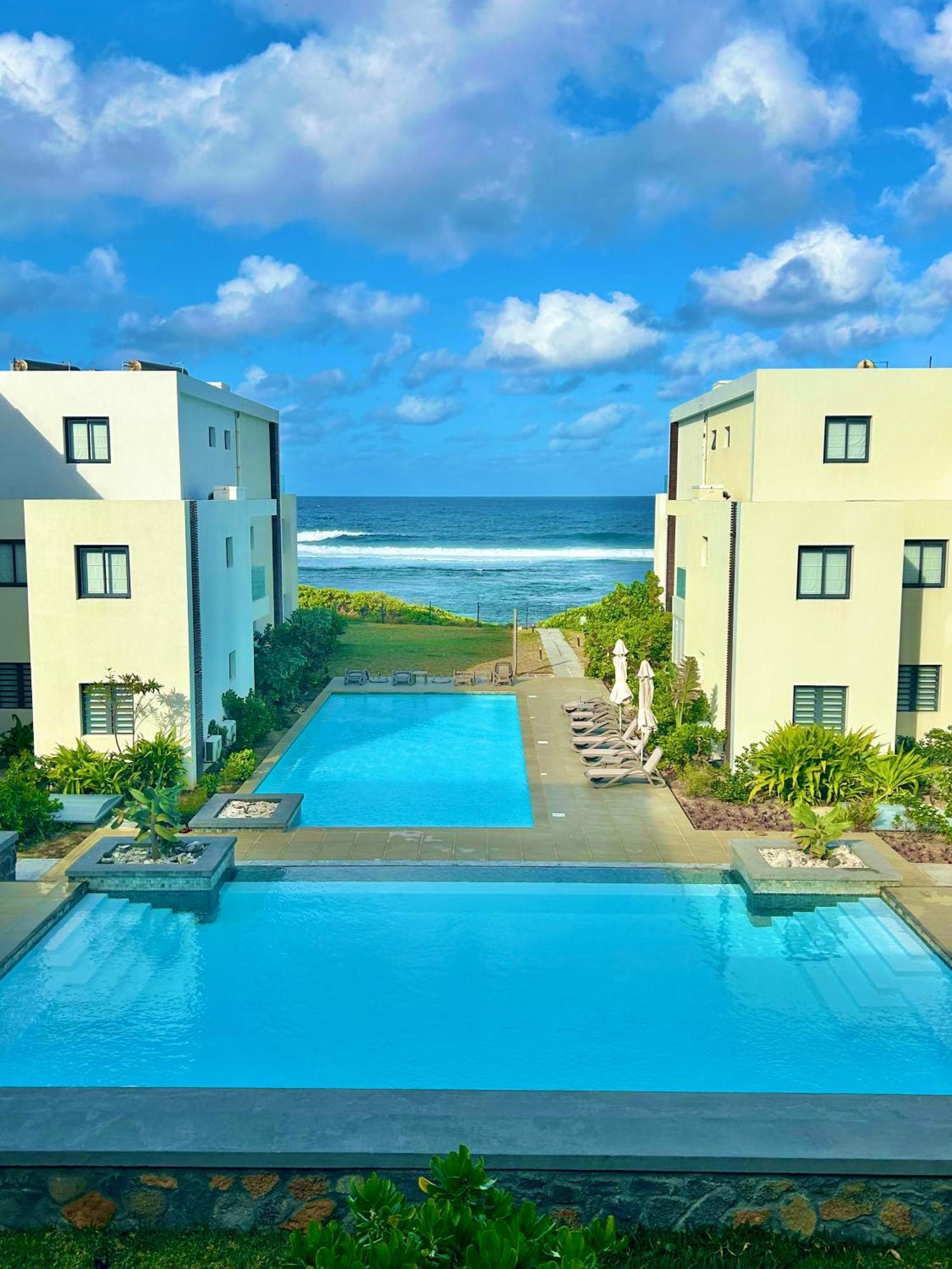 Eastern Blue Beachfront Luxury Apartment Poste Lafayette Zewnętrze zdjęcie